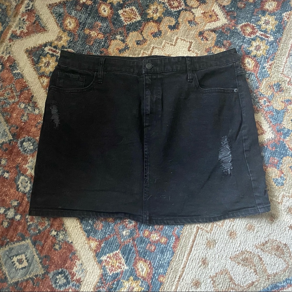 Black denim skirt